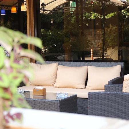 Vista Del Mar Hotel Jounieh Exterior foto