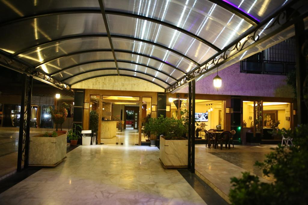 Vista Del Mar Hotel Jounieh Exterior foto
