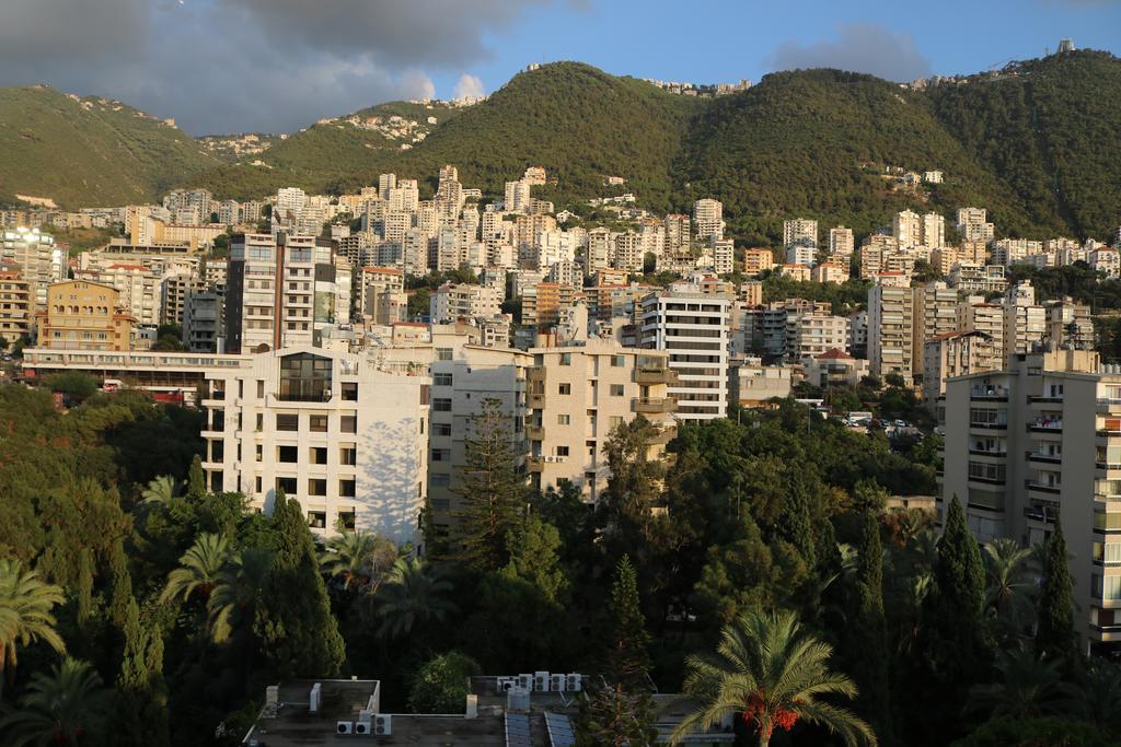 Vista Del Mar Hotel Jounieh Exterior foto